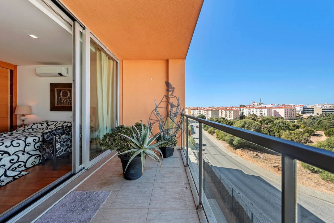 Apartamento T2 para Venda em Portimão Foto 24