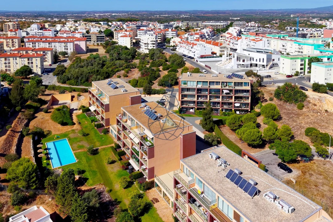 Apartamento T2 para Venda em Portimão Foto 53