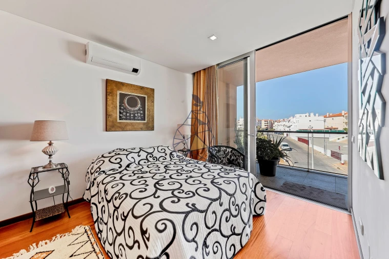 Apartamento T2 para Venda em Portimão Foto 22