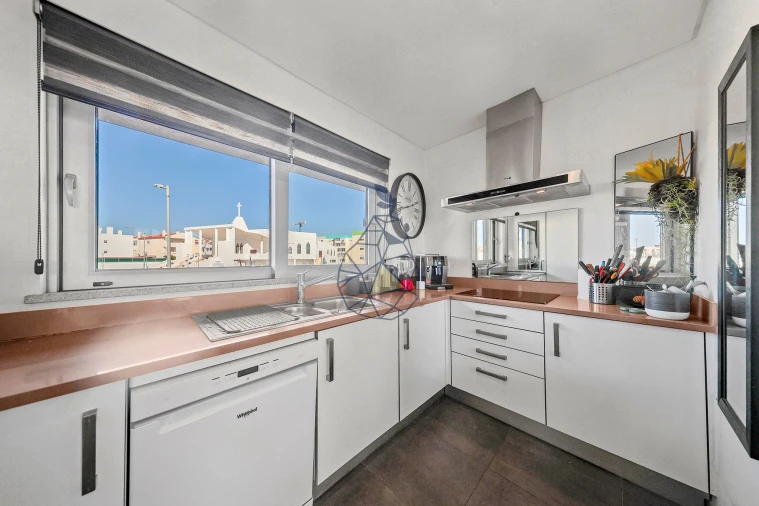Apartamento T2 para Venda em Portimão Foto 3