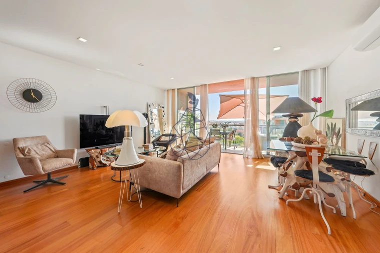 Apartamento T2 para Venda em Portimão Foto 6