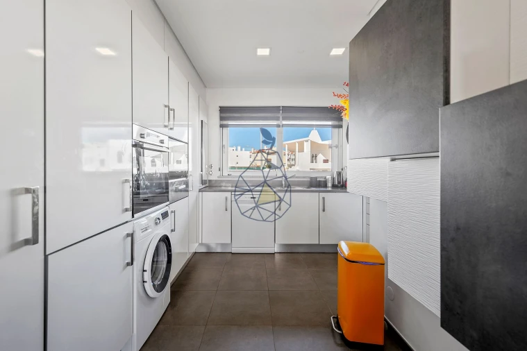 Apartamento T2 para Venda em Portimão Foto 15