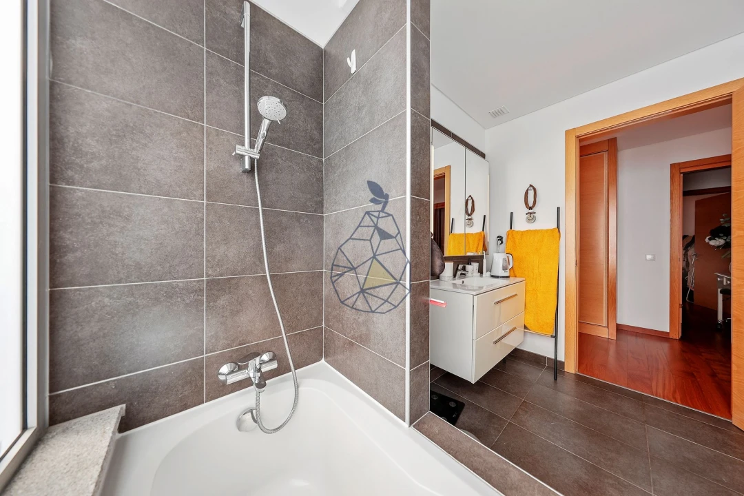 Apartamento T2 para Venda em Portimão Foto 28