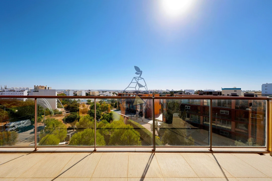 Apartamento T2 para Venda em Portimão Foto 32