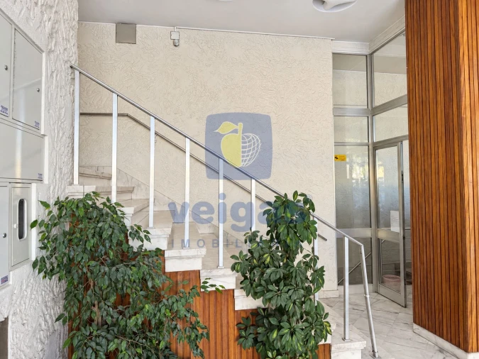 Apartamento T3 para Venda em Benfica Foto 4