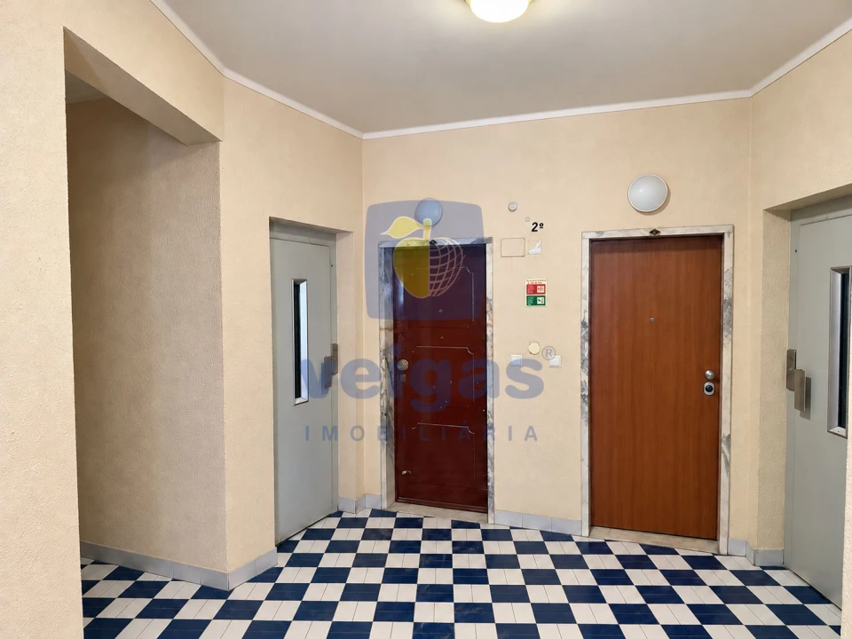 Apartamento T3 para Venda em Benfica Foto 8