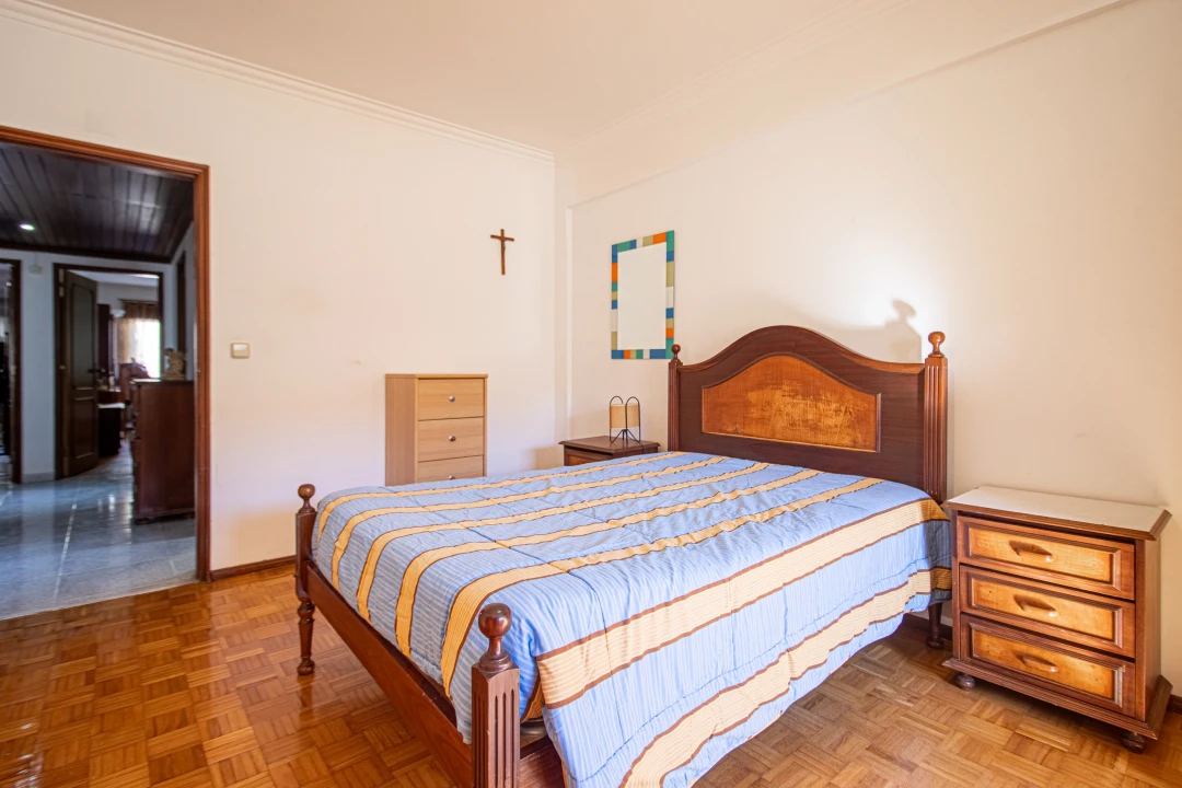 Apartamento T3 para Venda em Massamá e Monte Abraão Foto 27