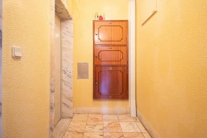 Apartamento T3 para Venda em Massamá e Monte Abraão