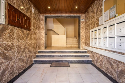 Apartamento T3 para Venda em Massamá e Monte Abraão