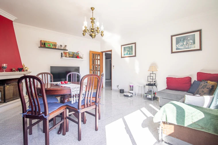 Apartamento T3 para Venda em Massamá e Monte Abraão Foto 12