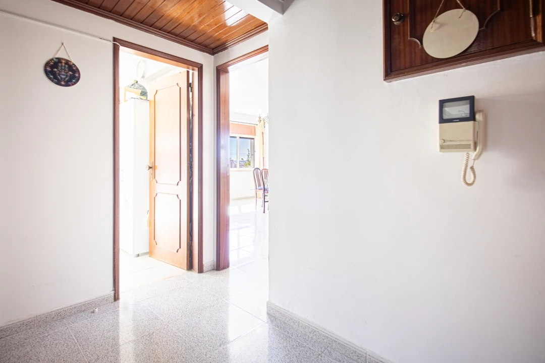 Apartamento T3 para Venda em Massamá e Monte Abraão Foto 5