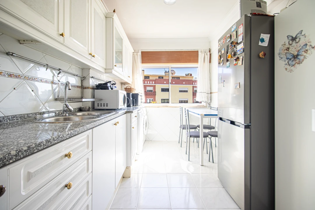 Apartamento T3 para Venda em Massamá e Monte Abraão Foto 6