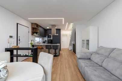 Apartamento T3 para Venda em Fernao Ferro