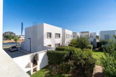 Moradia T3 para Venda em Loule (São Clemente)