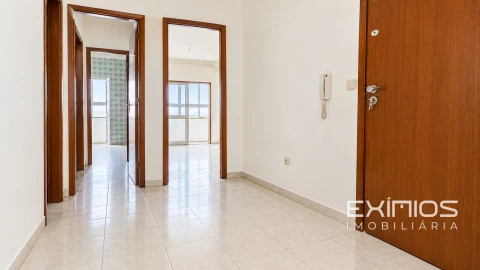 Apartamento T3 para Venda em Póvoa de Varzim, Beiriz e Argivai