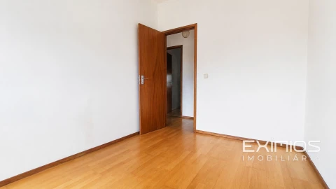 Apartamento T3 para Venda em Póvoa de Varzim, Beiriz e Argivai