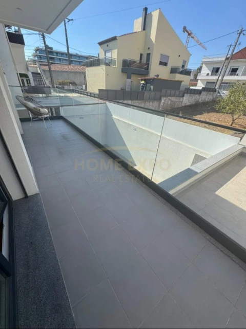 Moradia T4 para Venda em Santa Iria de Azoia, São João da Talha e Bobadela