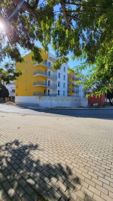 Apartamento T3 para Venda em Vialonga