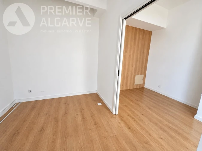 Negócio para Arrendamento em Faro (Sé e São Pedro) Foto 2