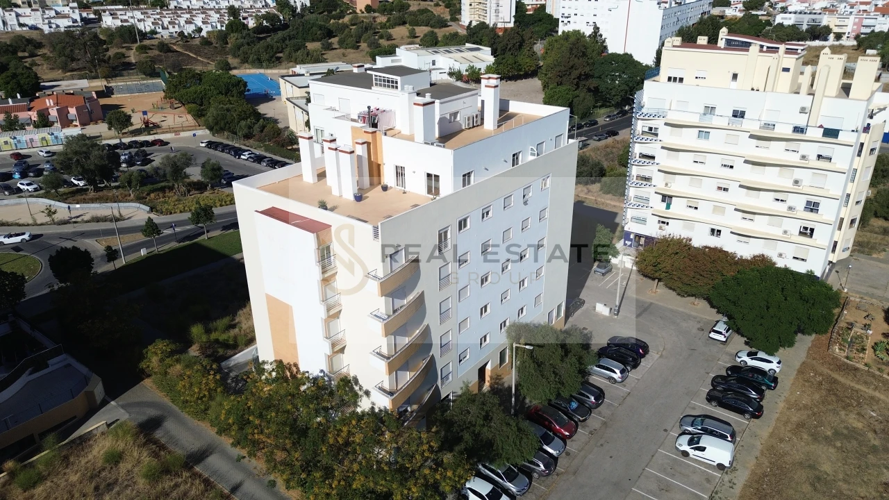 Apartamento T2 para Venda em Portimão Foto 19