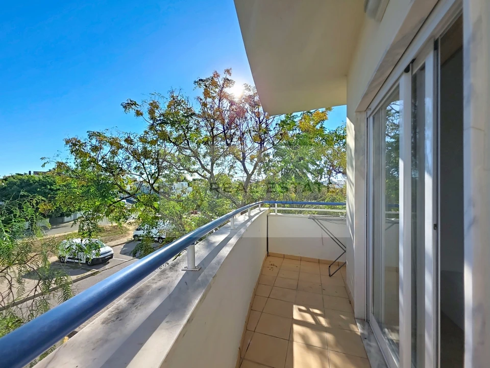 Apartamento T2 para Venda em Portimão Foto 15