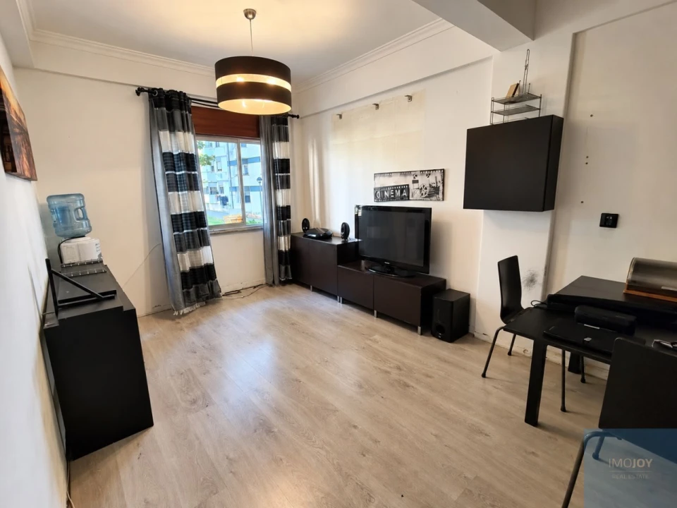 Apartamento T1 para Venda em Mina de Água Foto 13