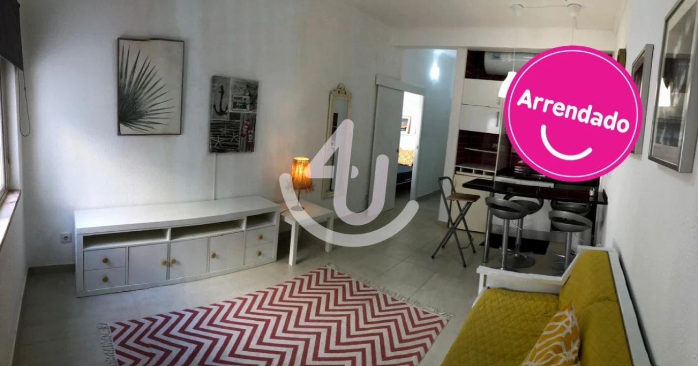 Apartamento T1 para Venda em São Martinho do Porto Foto 1