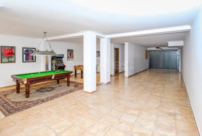 Moradia T4 para Venda em Sesimbra (Castelo)