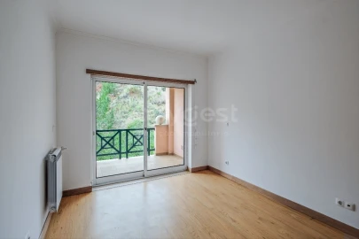 Moradia T4 para Venda em Sesimbra (Castelo)