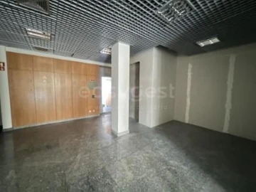Loja para Venda em Guarda
