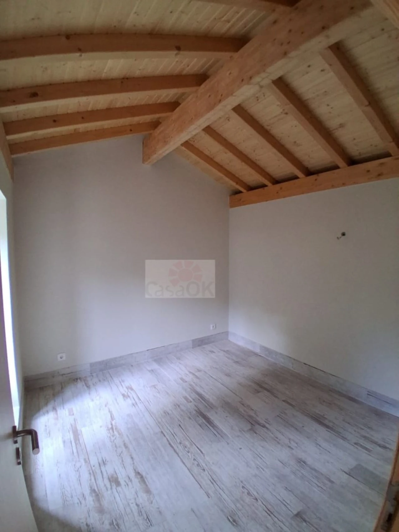 Moradia T2 para Venda em Alvorninha Foto 9