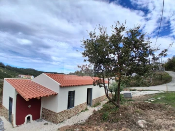 Moradia T2 para Venda em Alvorninha