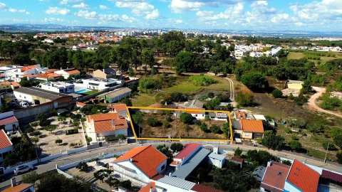Terreno para Venda em Santo Antonio da Charneca