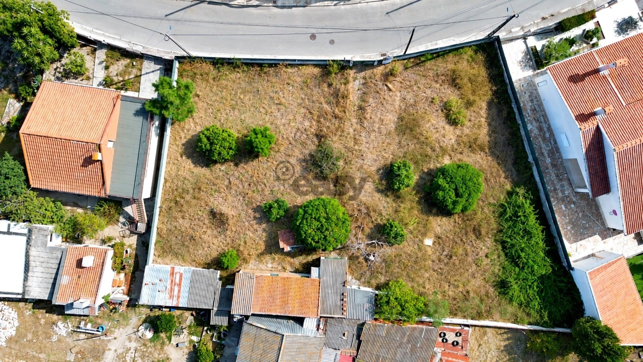 Terreno para Venda em Santo Antonio da Charneca Foto 3