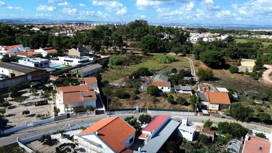 Terreno para Venda em Santo Antonio da Charneca Foto 9