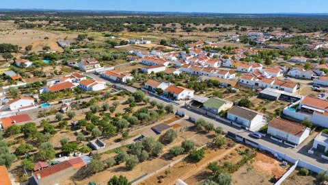 Terreno para Venda em Ermidas-Sado