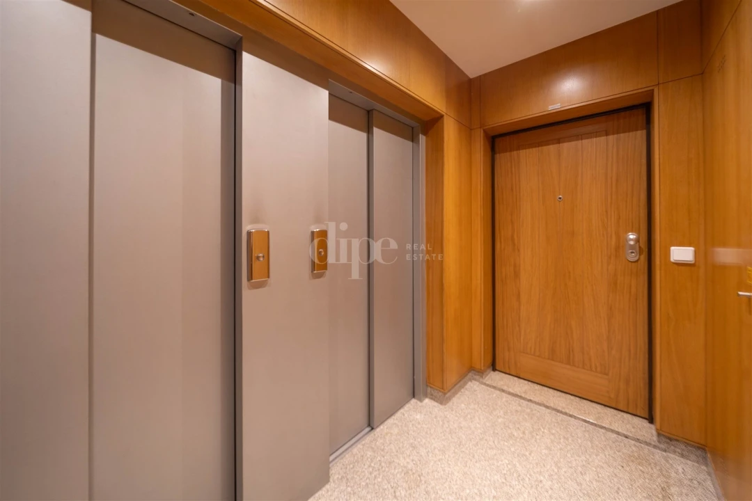 Apartamento T2 para Arrendamento em Creixomil Foto 21
