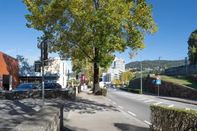 Apartamento T2 para Arrendamento em Creixomil