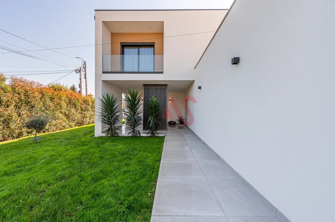 Moradia T3 para Venda em Santa Eulália Foto 35