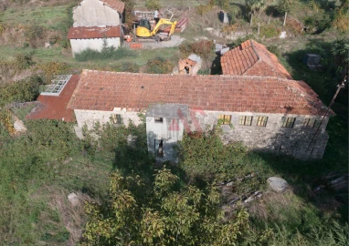 Quinta T2 para Venda em Airães