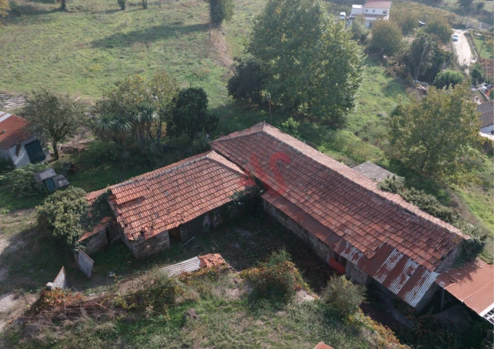 Quinta T2 para Venda em Airães Foto 3