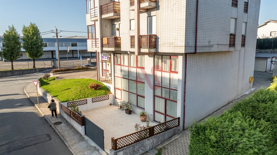 Apartamento T4 para Venda em Vilarinho das Cambas Foto 20