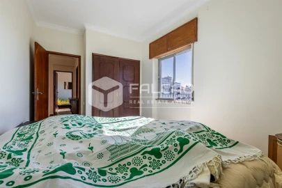Apartamento T4 para Venda em Marvila, Ribeira Santarém, São Salvador, São Nicolau