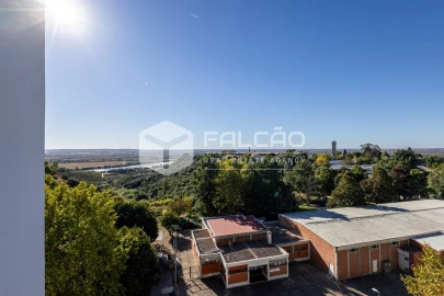 Apartamento T4 para Venda em Marvila, Ribeira Santarém, São Salvador, São Nicolau