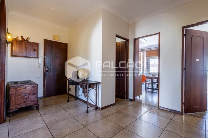Apartamento T4 para Venda em Marvila, Ribeira Santarém, São Salvador, São Nicolau