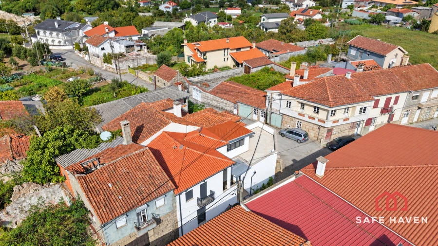 Moradia T4 para Venda em Campo Foto 3