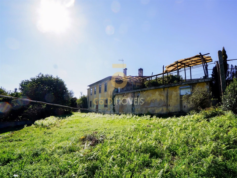 Moradia T5 para Venda em O. Azeméis, Riba-Ul, Ul, Macinhata Seixa, Madail Foto 1