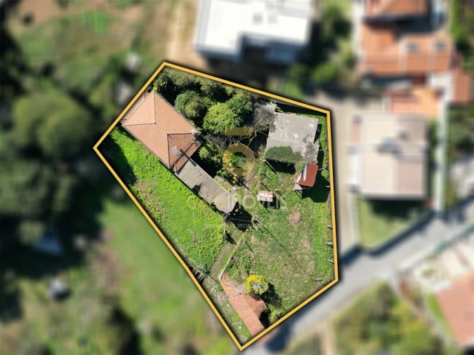 Moradia T5 para Venda em O. Azeméis, Riba-Ul, Ul, Macinhata Seixa, Madail Planta 1