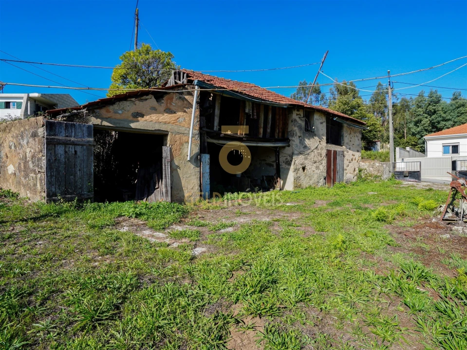 Moradia T5 para Venda em O. Azeméis, Riba-Ul, Ul, Macinhata Seixa, Madail Foto 8