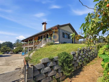 Moradia T4 para Venda em Albergaria-A-Velha e Valmaior